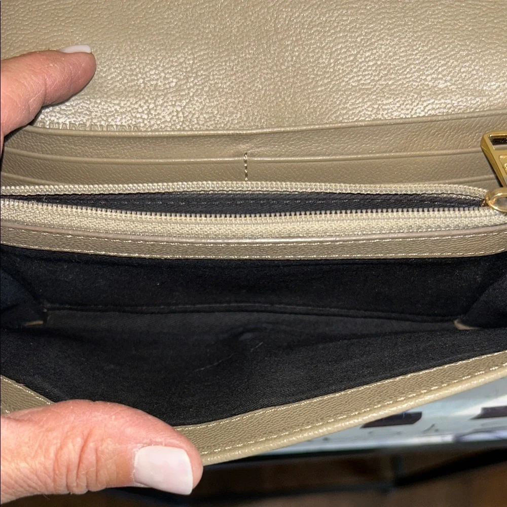 See By Chloe Taupe and White Aura Long Flap Leather Wallet - Picture 12 of 16